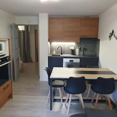 Au Calme Avec Vue Sur Les Montagnes A La Foux D'allos Allos